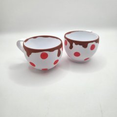 Hrneček s čokoladovým okrajem